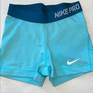 AQUA NIKE PROS